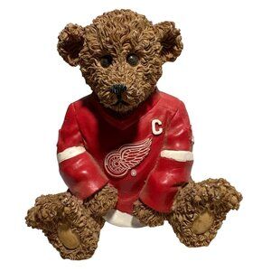 Steve Yzerman Figurine NHL Power Play Teddy Captain Detroit Hockey Home Jersey